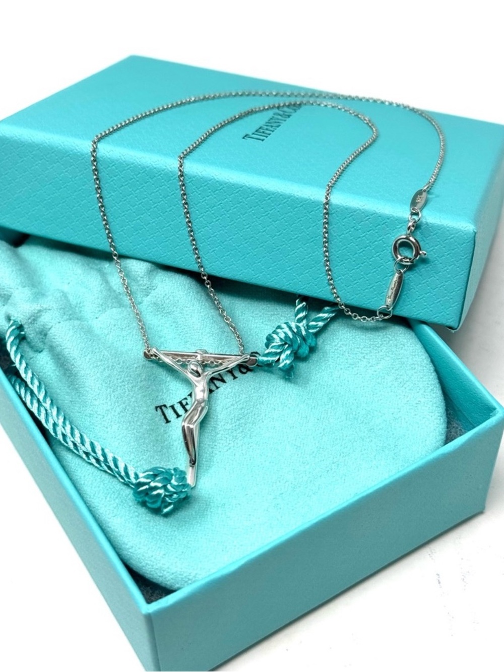 Authentic Tiffany & CO. Elsa Peretti Jesus Christ Crucifix Necklace. - Picture 11 of 15
